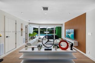 10658 Ne 11th Ave - Photo 1 of 1