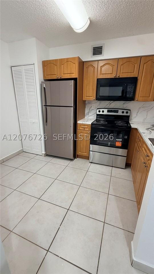 14014 Sw 93rd Ln #14014 - Photo 5 of 21