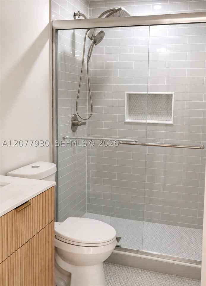2740 Sw 4th St #REAR - Photo 5 of 9
