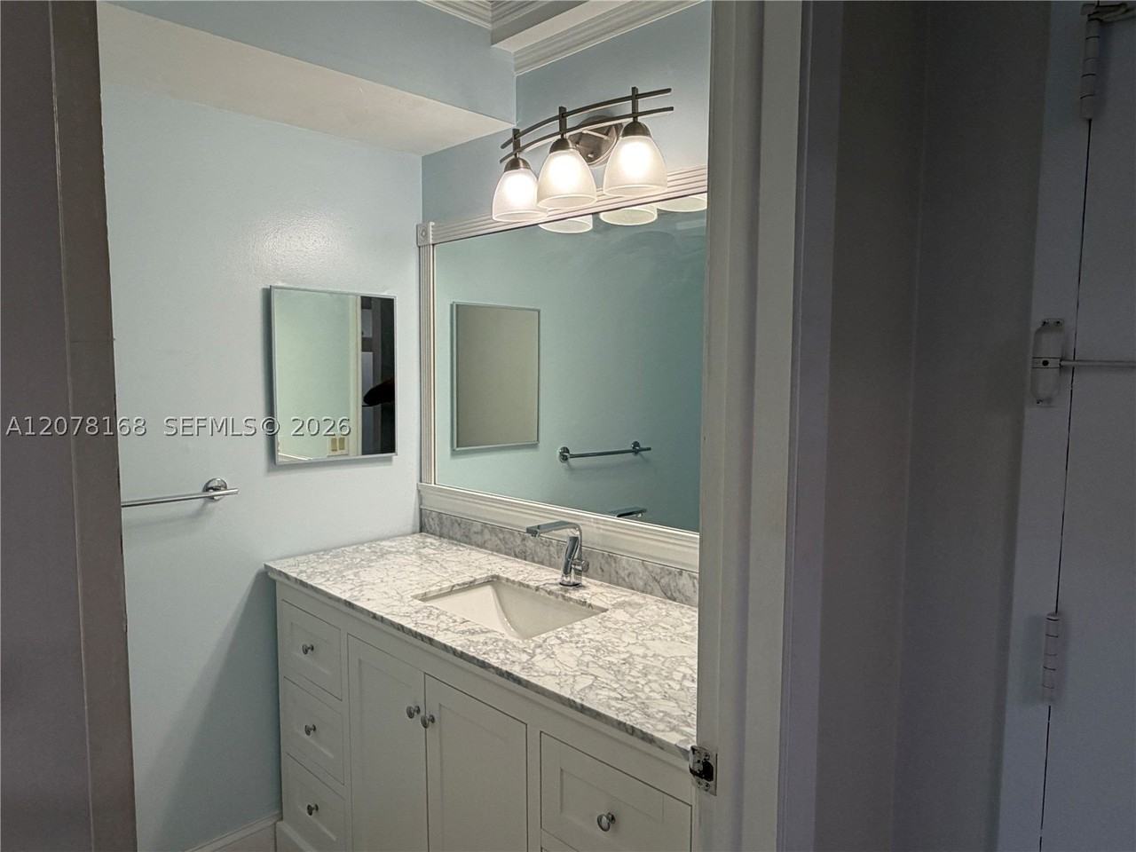 301 Racquet Club Rd #210 - Photo 4 of 9