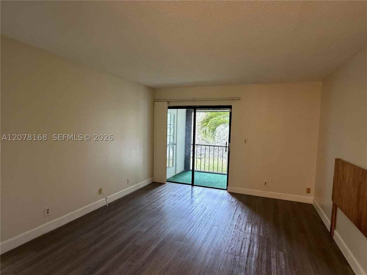 301 Racquet Club Rd #210 - Photo 6 of 9