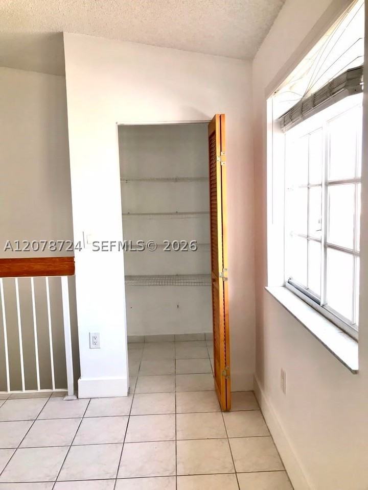 3264 W 70th St #201 - Photo 4 of 11