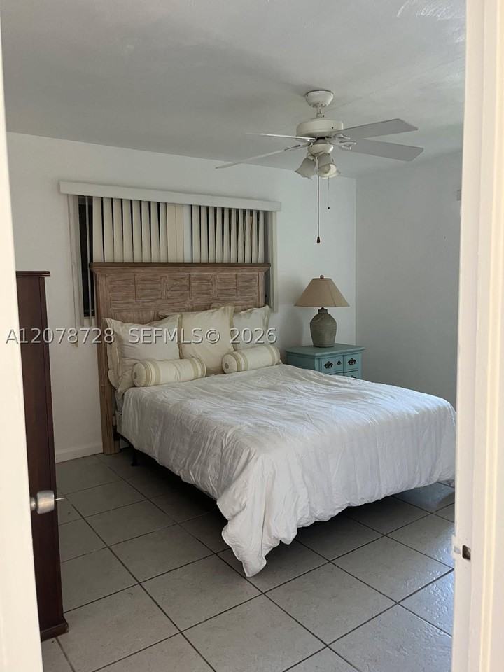 218 Se 3rd Ter - Photo 7 of 13