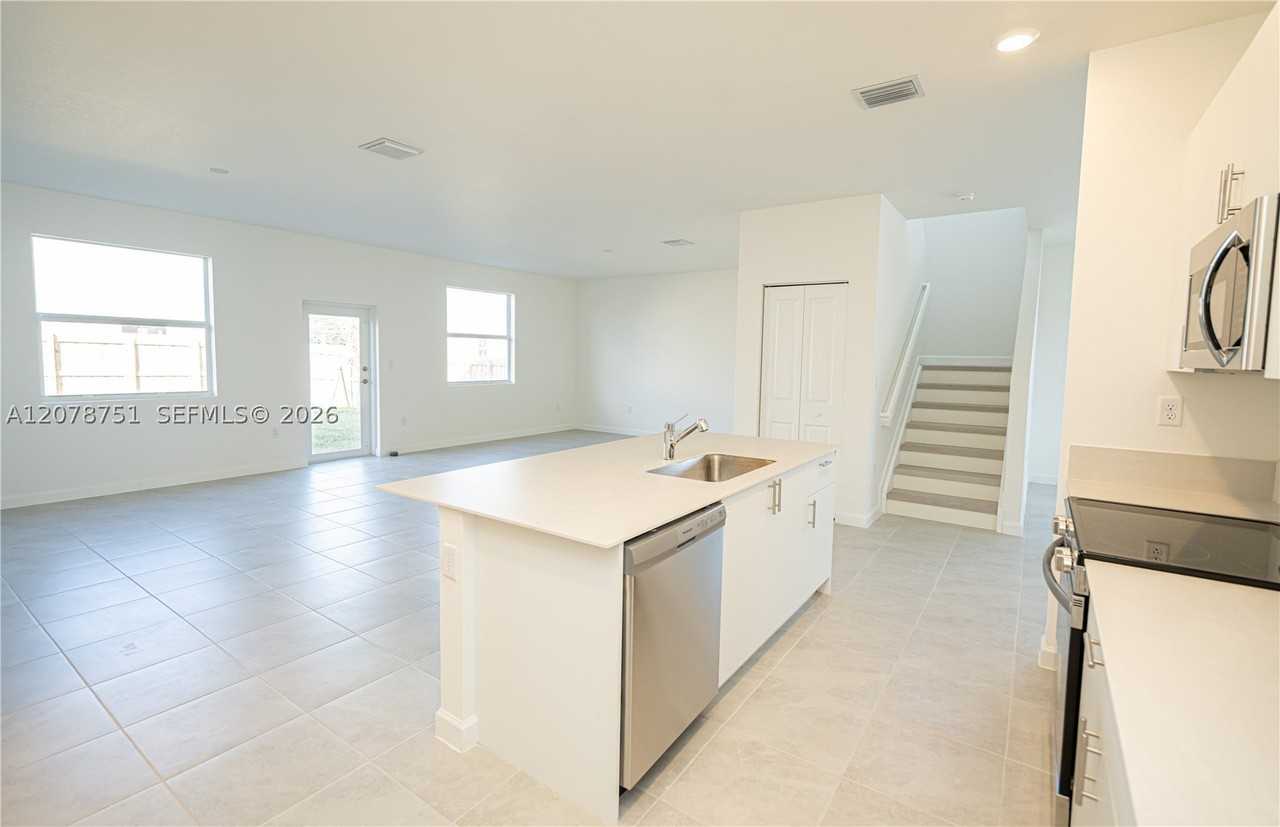 19507 Sw 339th Ter #0 - Photo 4 of 18