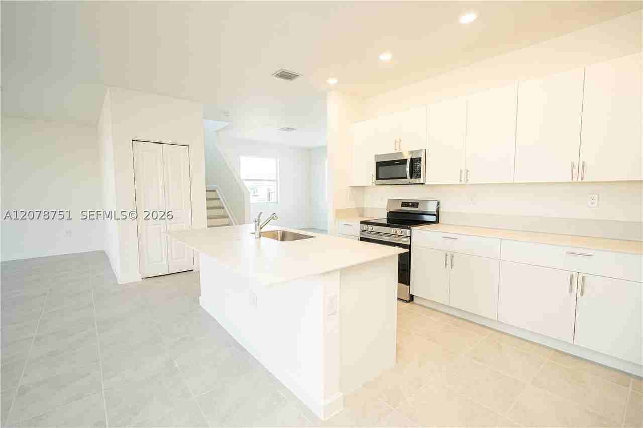 19507 Sw 339th Ter #0 - Photo 5 of 18