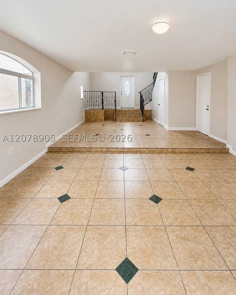 11981 Sw 271st Ter - Photo 4 of 22