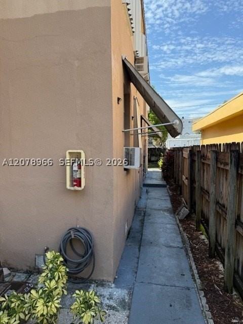 1750 Madison St #C - Photo 5 of 7