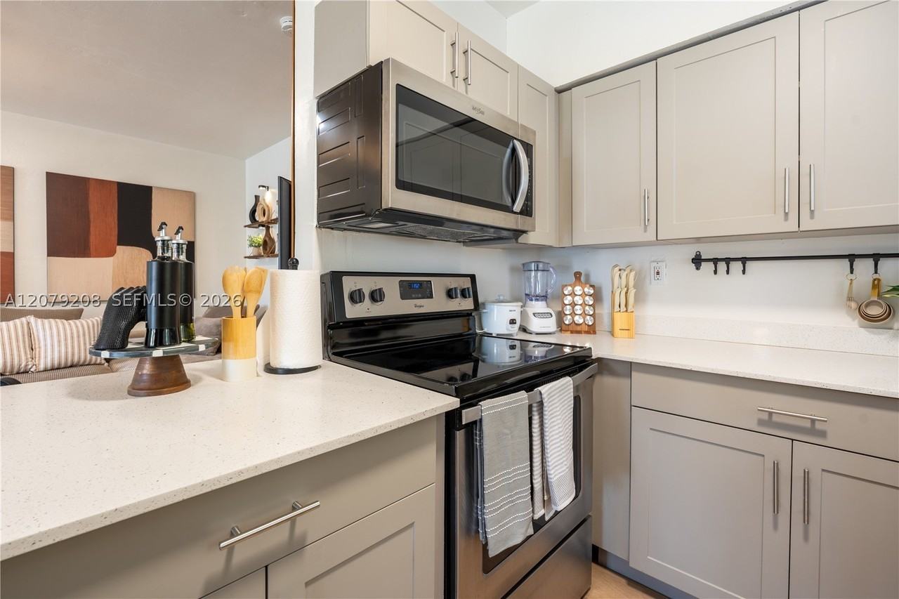 1317 Ne 116th St #1317 - Photo 5 of 21