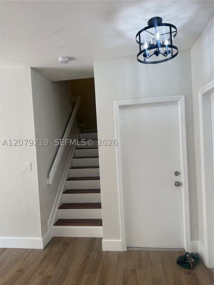21467 Sw 86th Pl - Photo 6 of 12