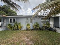 805 Ne 134th St #B - Photo 1 of 1