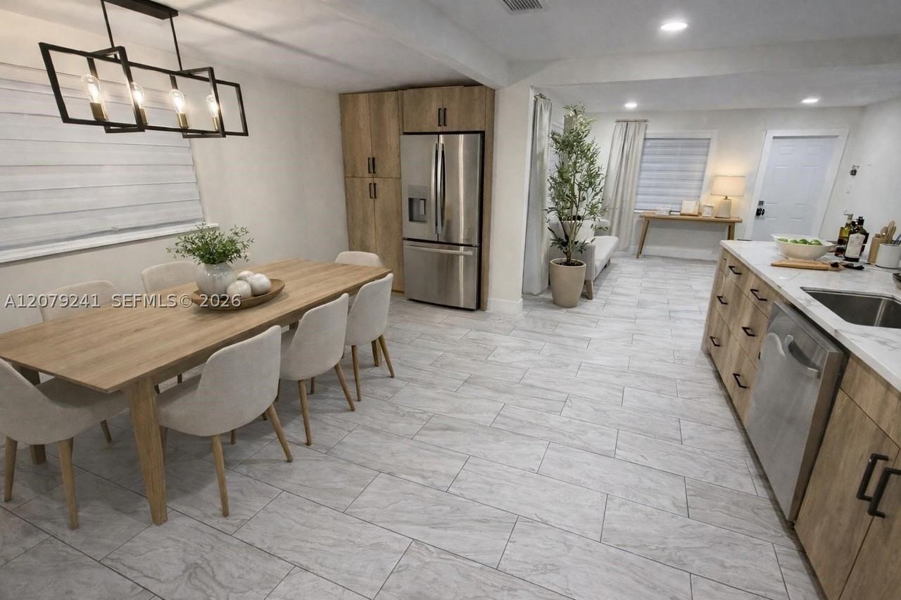6782 Sw 25th St #HS - Photo 4 of 16