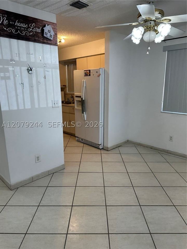 6104 Pierce St - Photo 2 of 23
