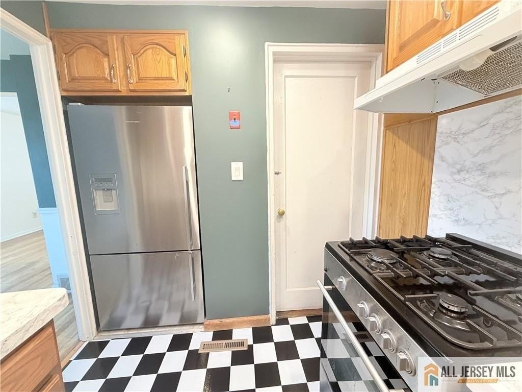 182 Newman St #2309 - Photo 6 of 7