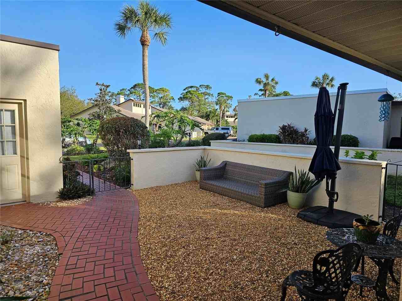 4522 La Jolla Dr - Photo 5 of 32