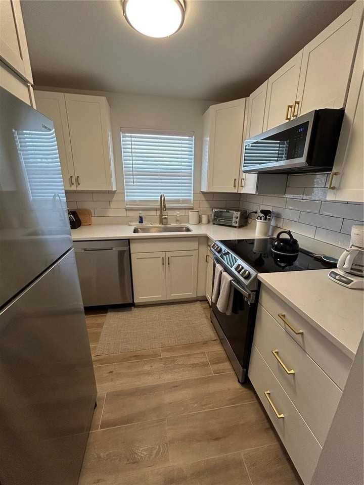 4480 Ironwood Cir #213A - Photo 4 of 20