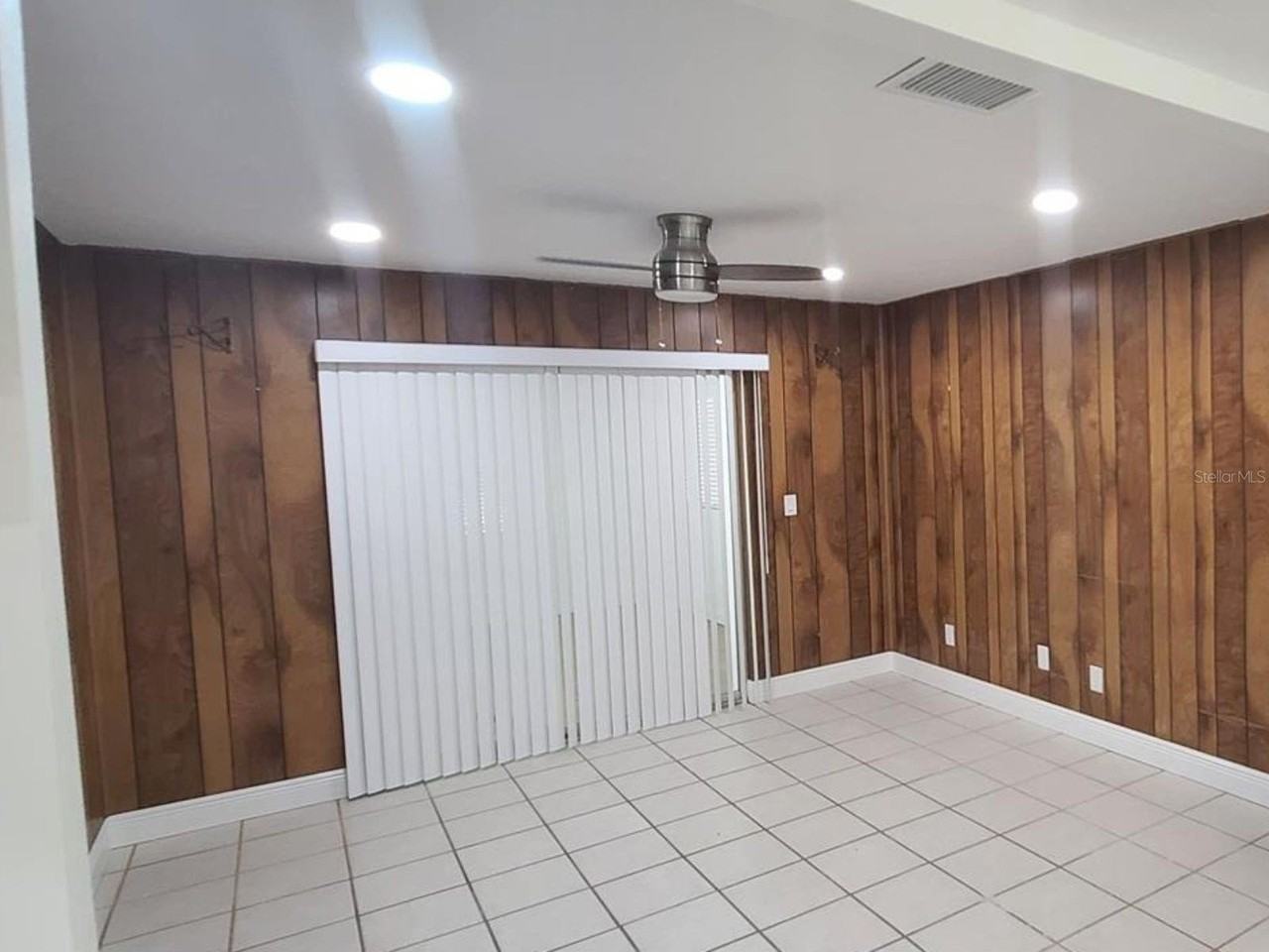 1108 59th Avenue Dr W - Photo 5 of 8