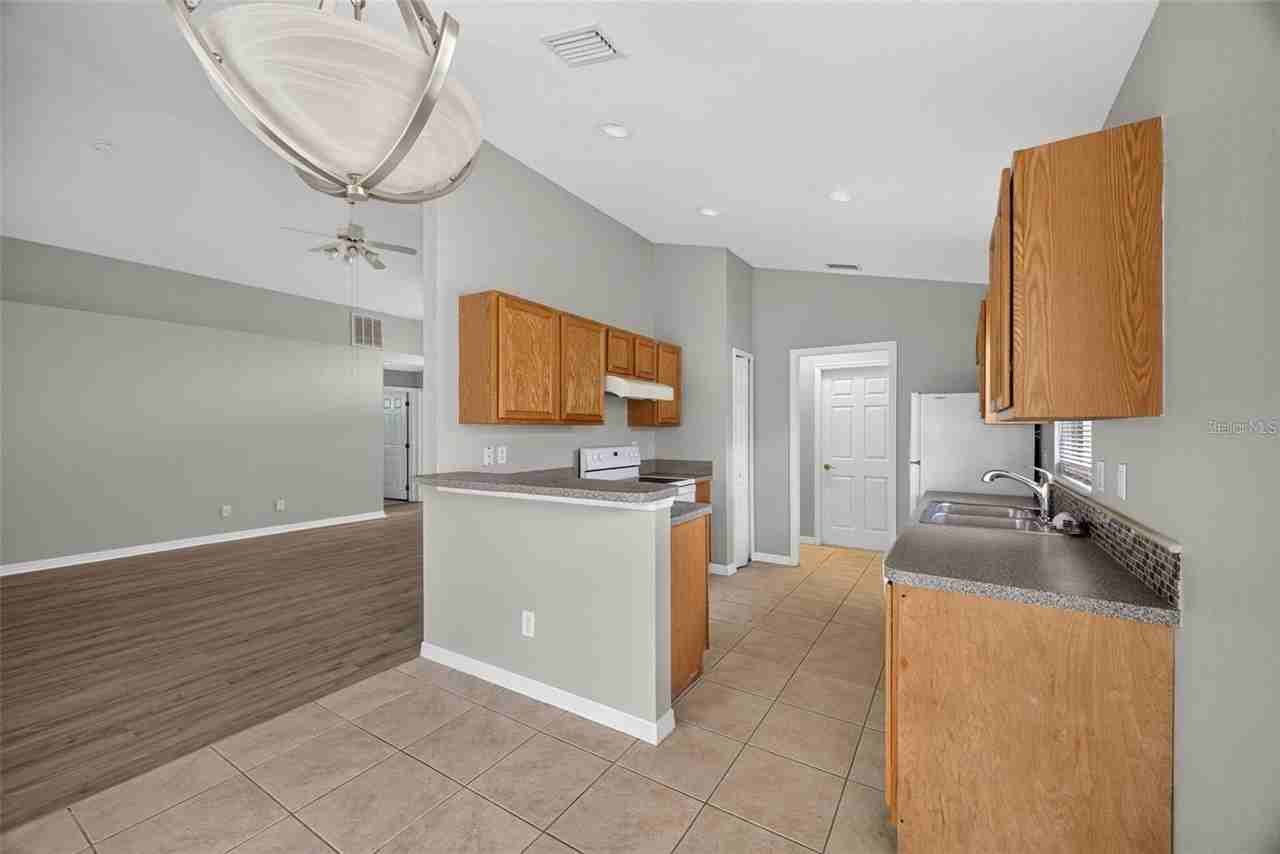 463 Winwood Ct - Photo 7 of 24