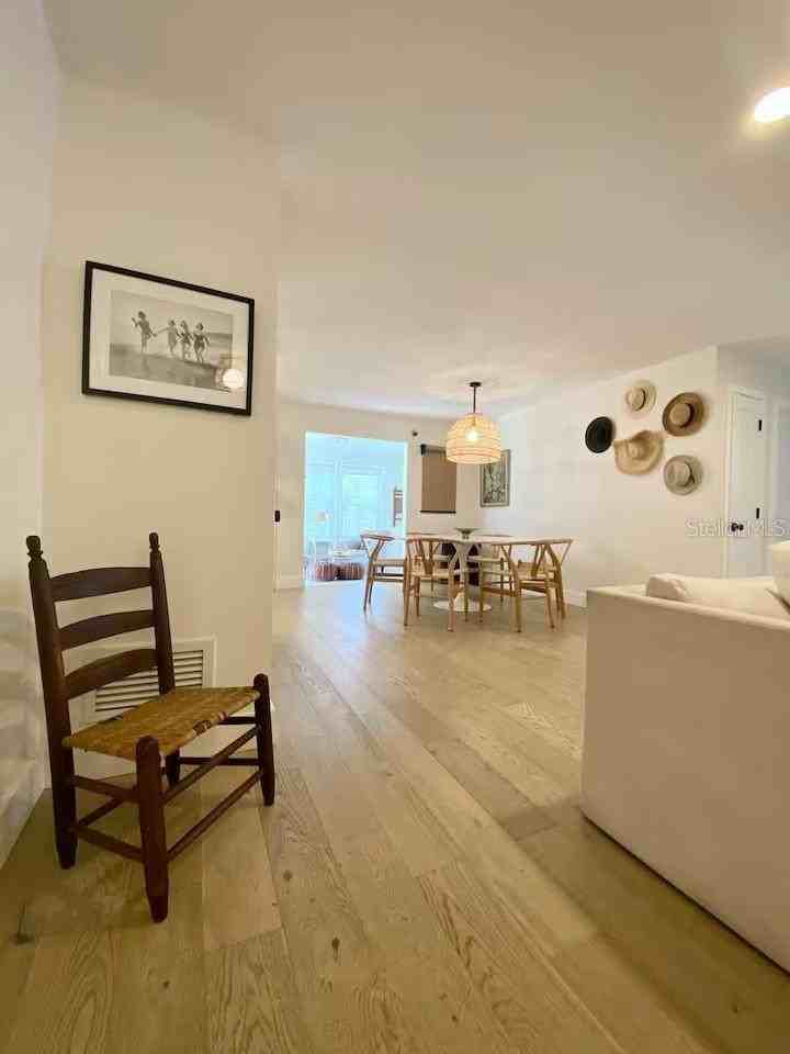 2433 Lydia Way - Photo 5 of 50