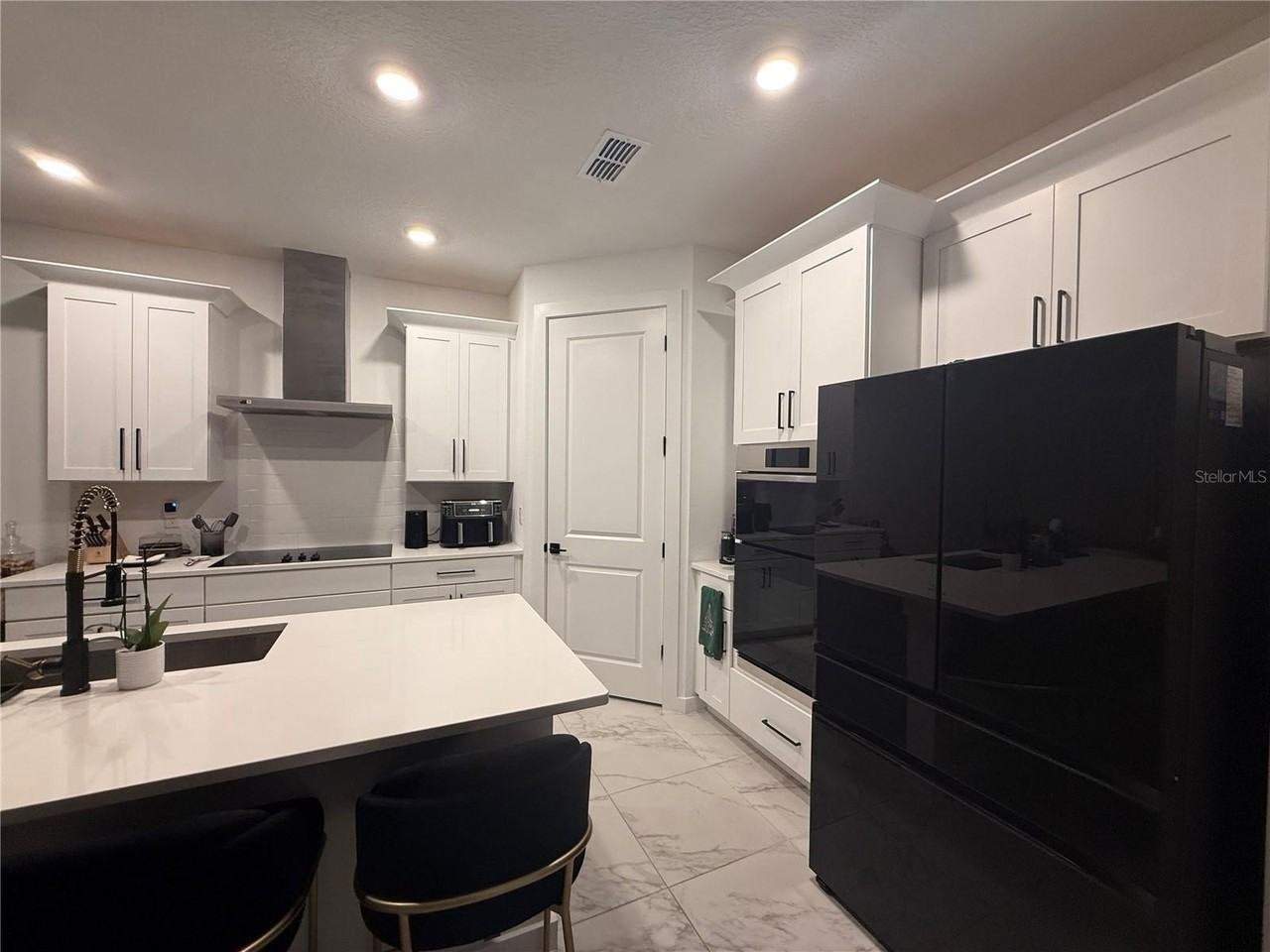 2252 Gold Summit St - Photo 6 of 21