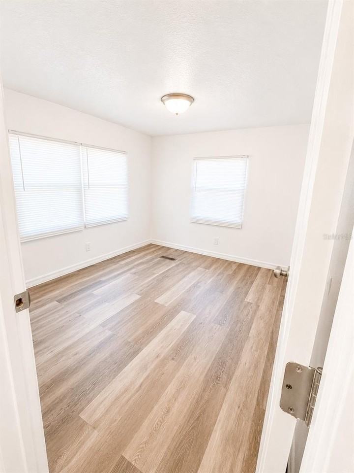 1052 Osceola Trl - Photo 7 of 8