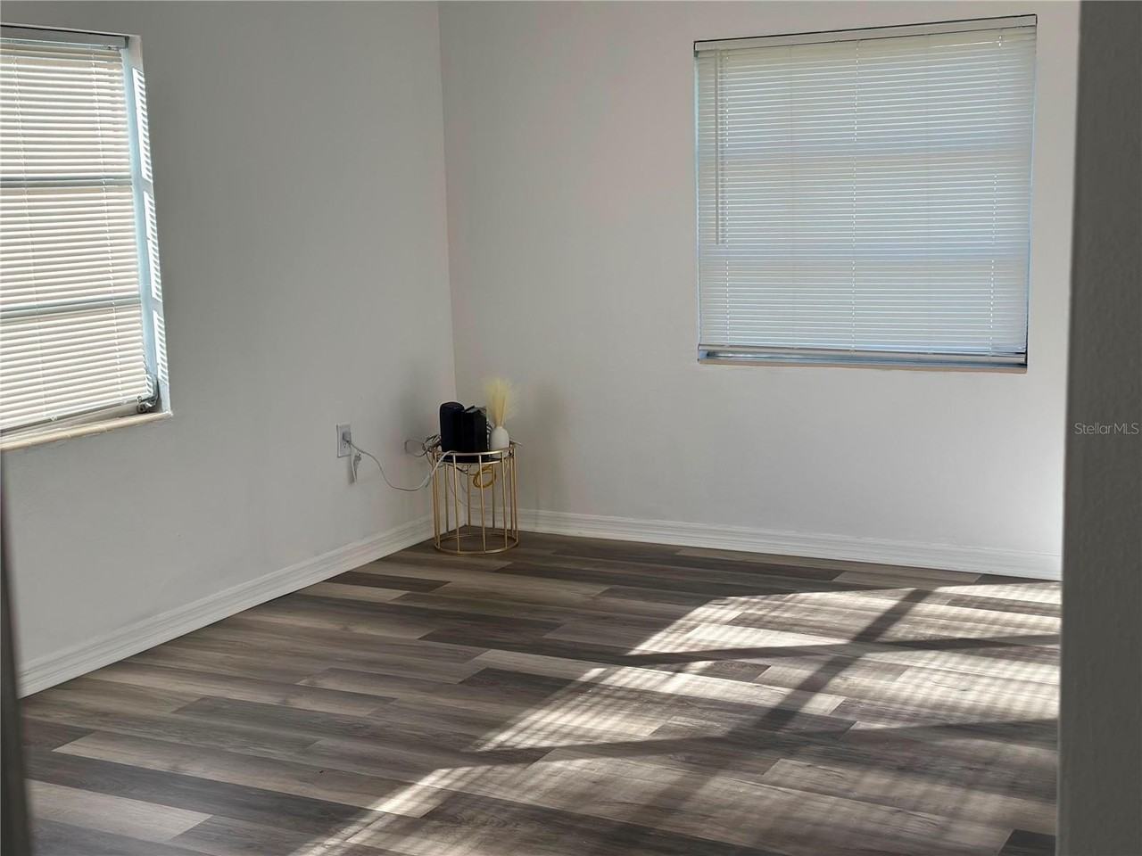 6 N Washington St - Photo 3 of 19