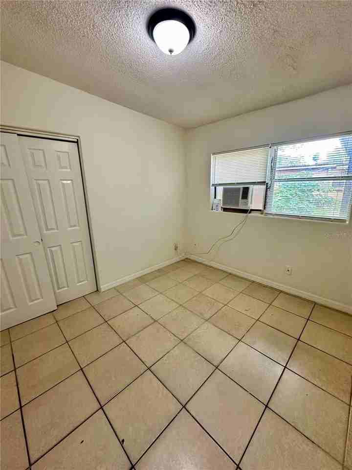 3114 Lawrence St - Photo 5 of 8