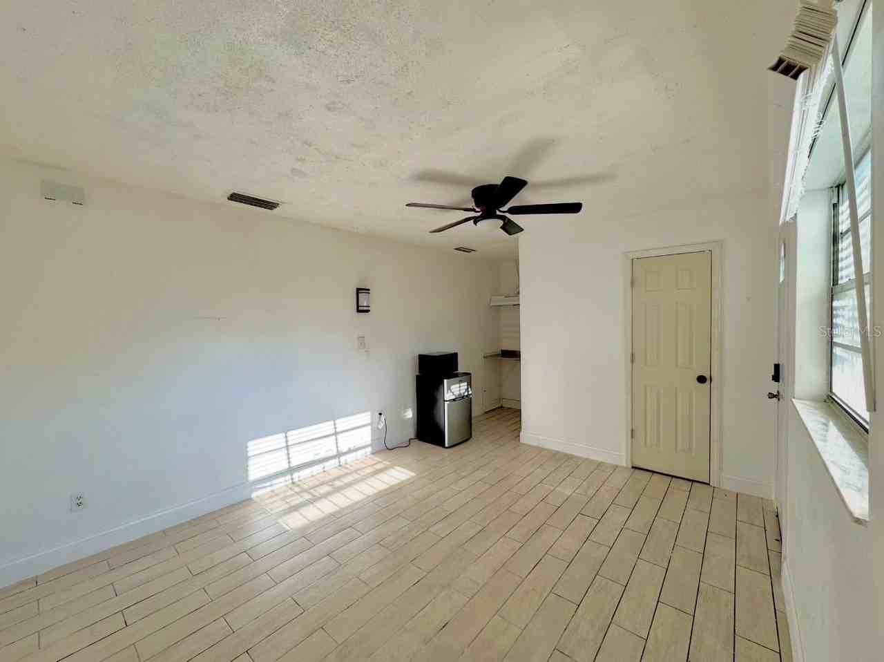 6716 Paul Revere Ct - Photo 3 of 9