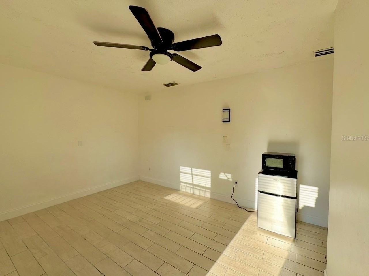 6716 Paul Revere Ct - Photo 4 of 9