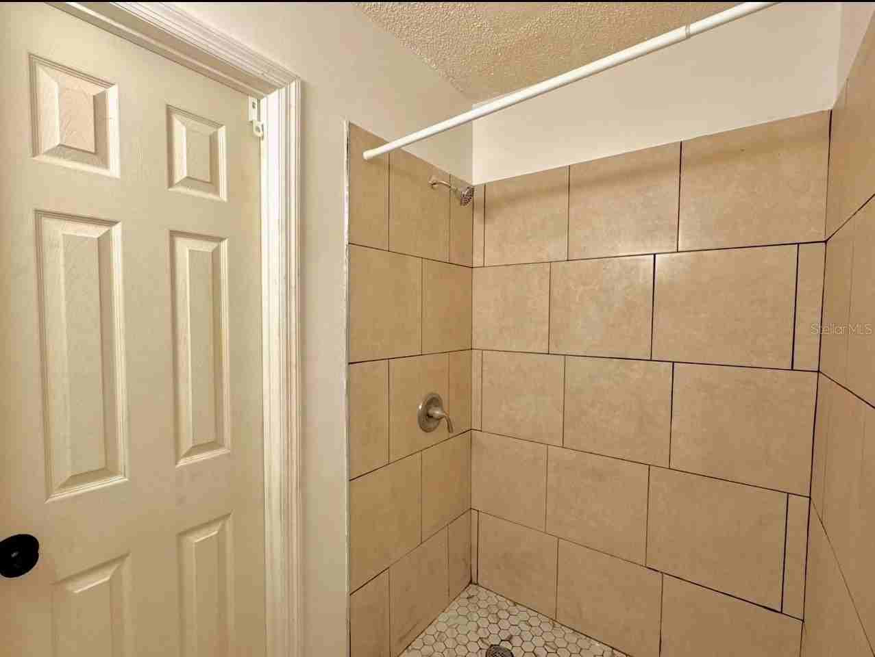6716 Paul Revere Ct - Photo 5 of 9