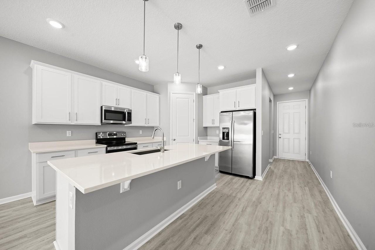 3003 Fin Rd - Photo 5 of 30