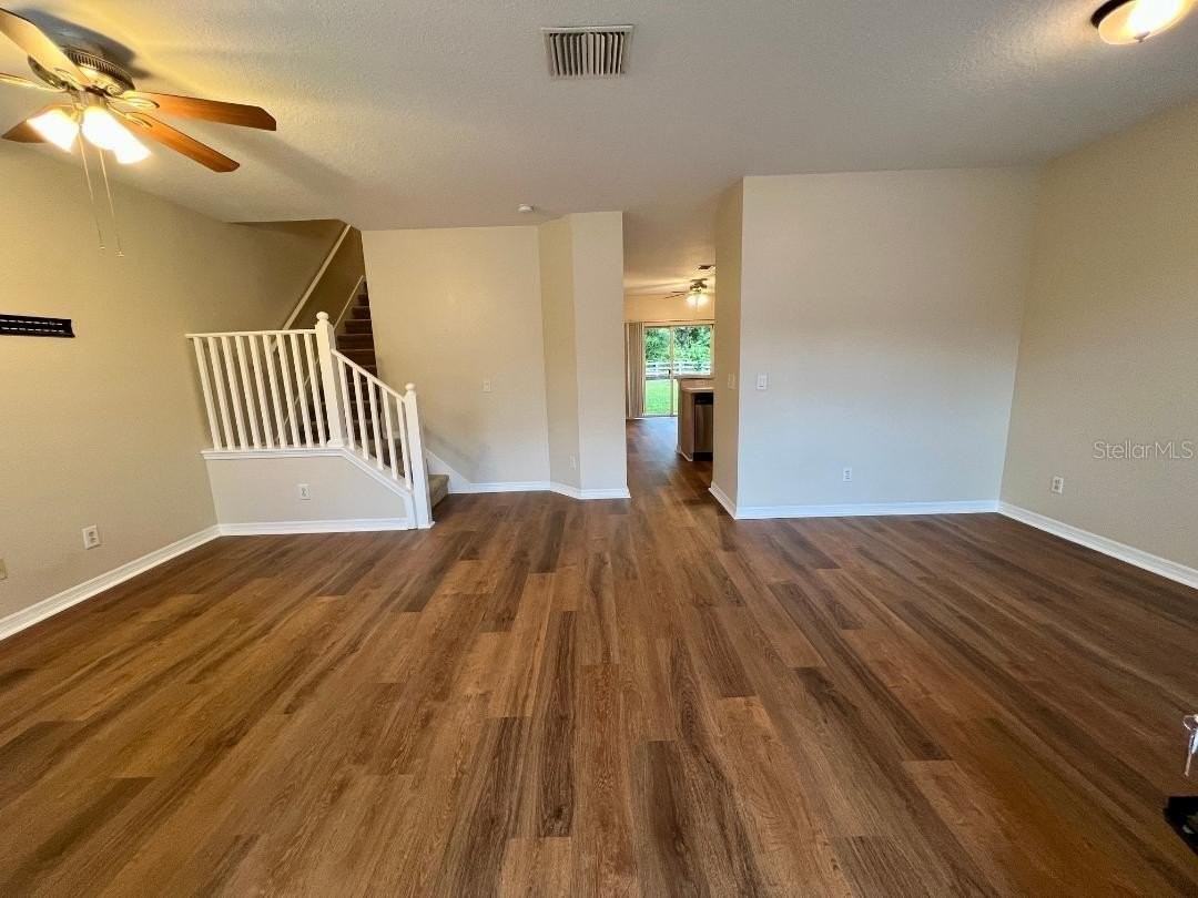 30202 Swinford Ln - Photo 2 of 24