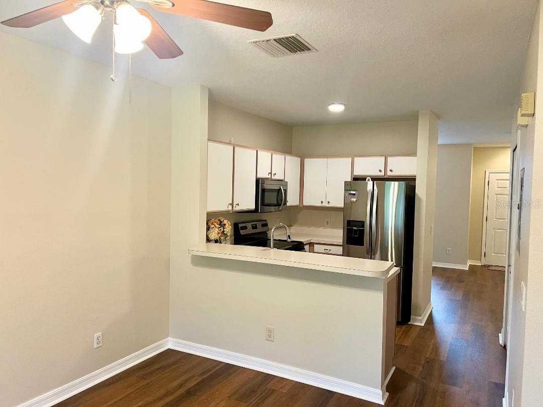 30202 Swinford Ln - Photo 3 of 24