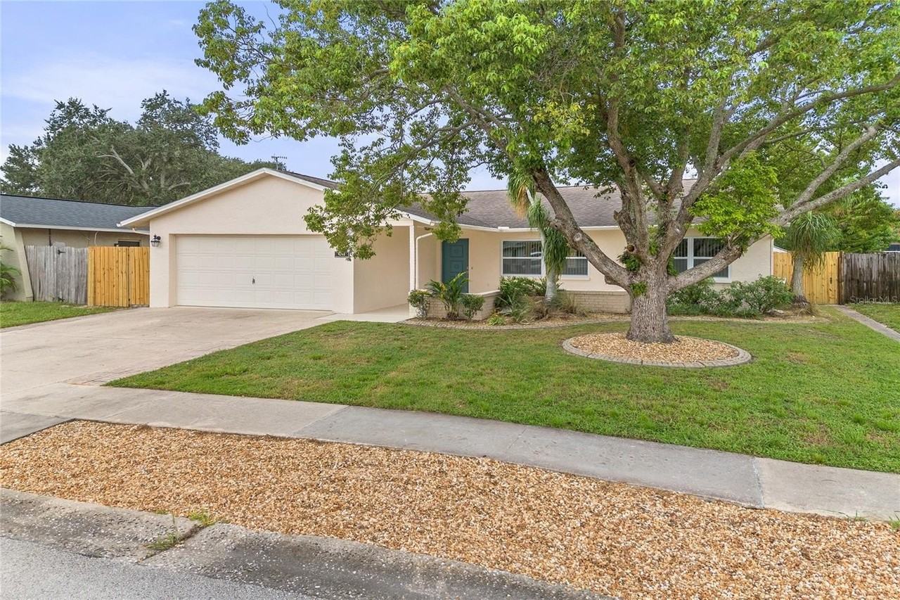 4243 Chipmunk Dr - Photo 5 of 50