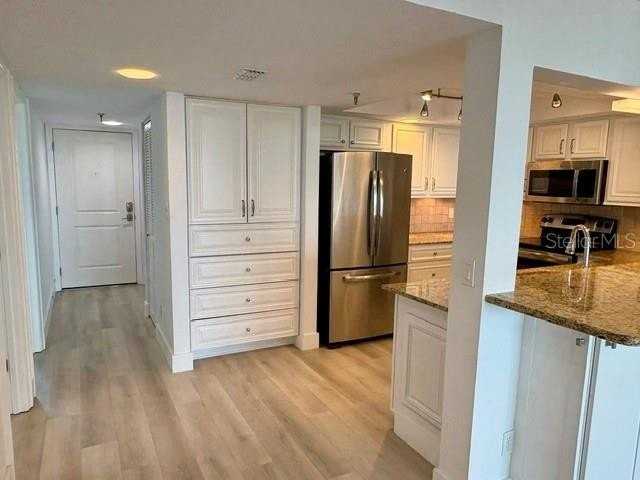 160 Columbia Dr #506 - Photo 3 of 35
