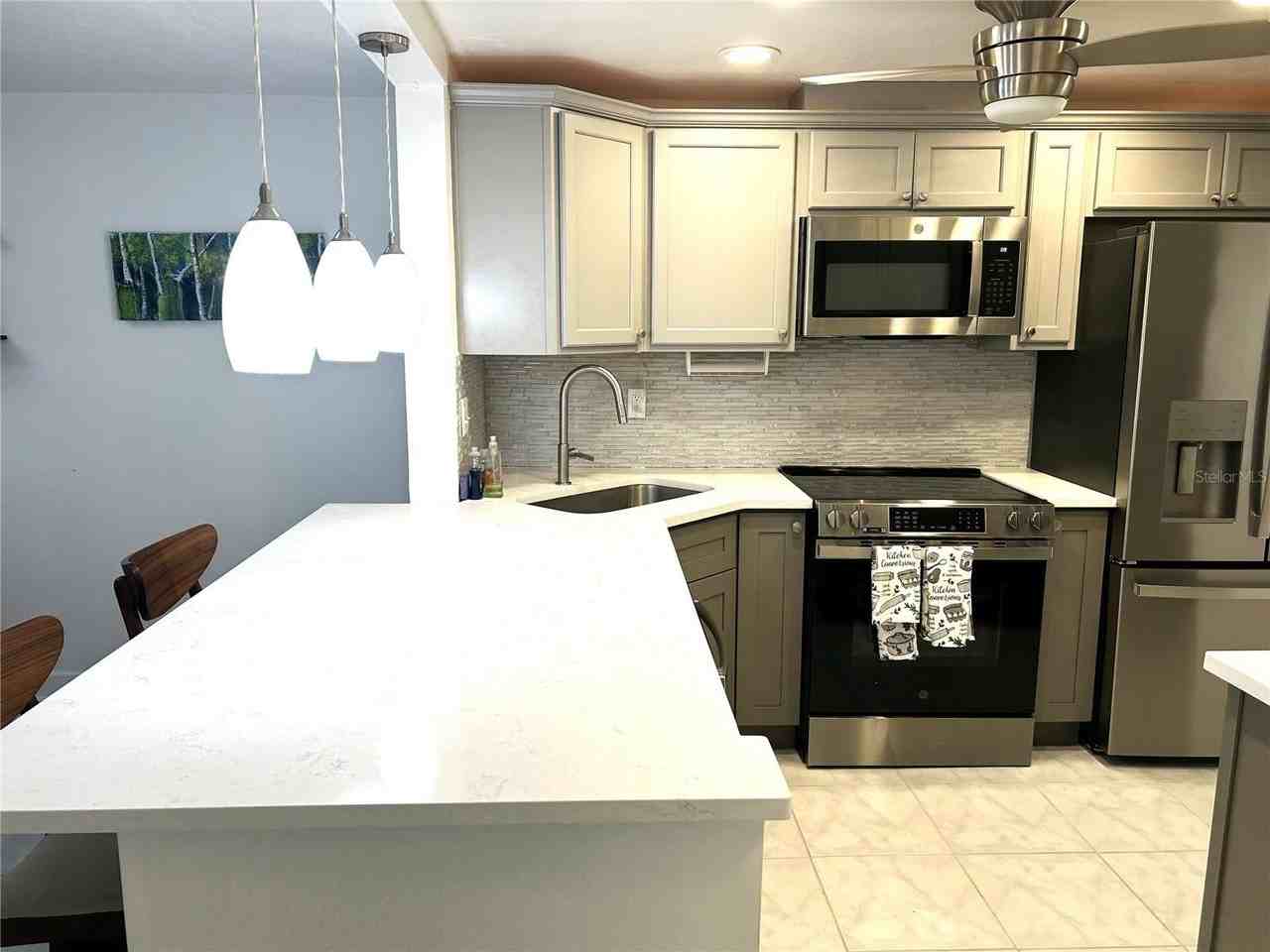 4211 Stratford Dr #4211 - Photo 4 of 29