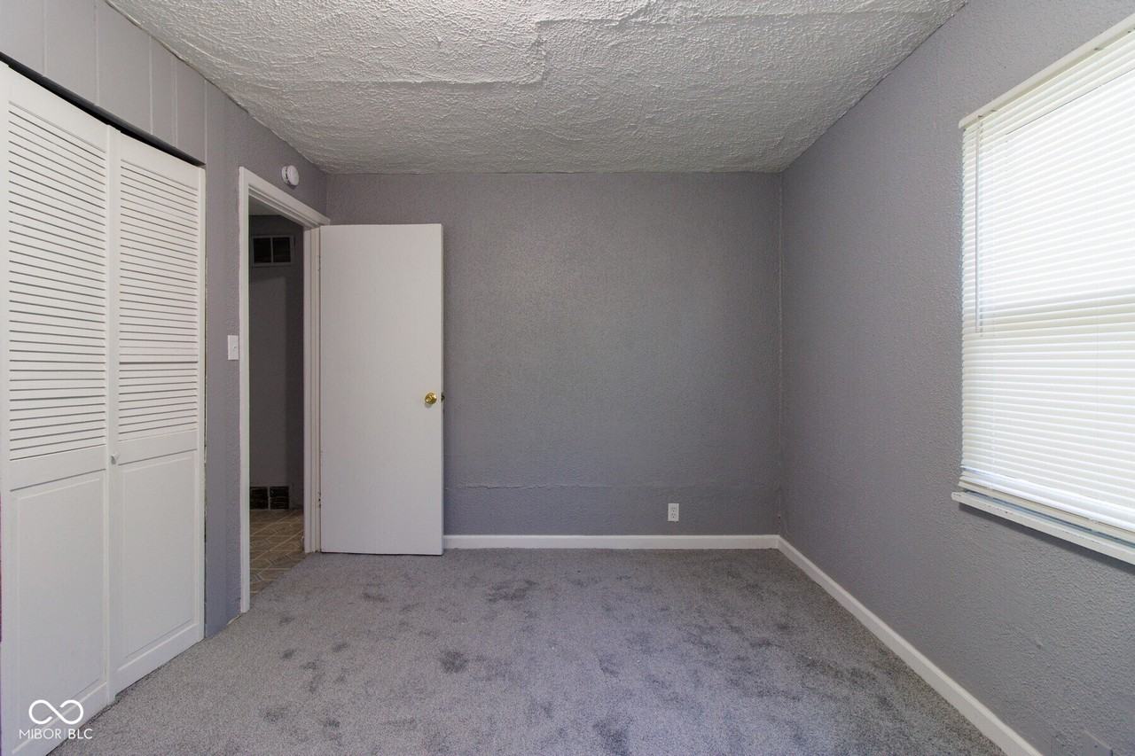 3016 N Gladstone Ave - Photo 7 of 13