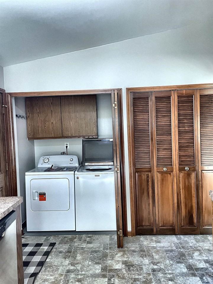 39359 Muffatt St - Photo 5 of 11