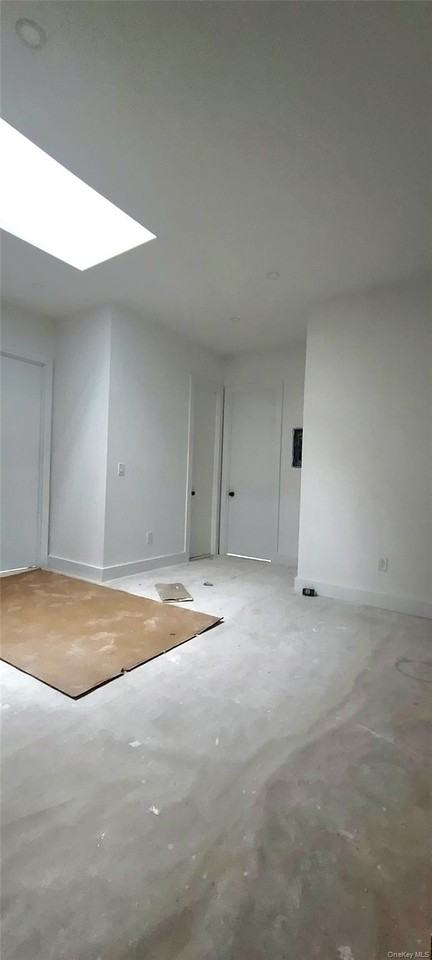 81 Hill St #1F1R2F2R - Photo 2 of 6