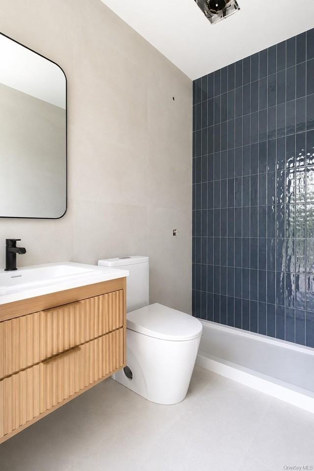81 Hill St #1F1R2F2R - Photo 6 of 6