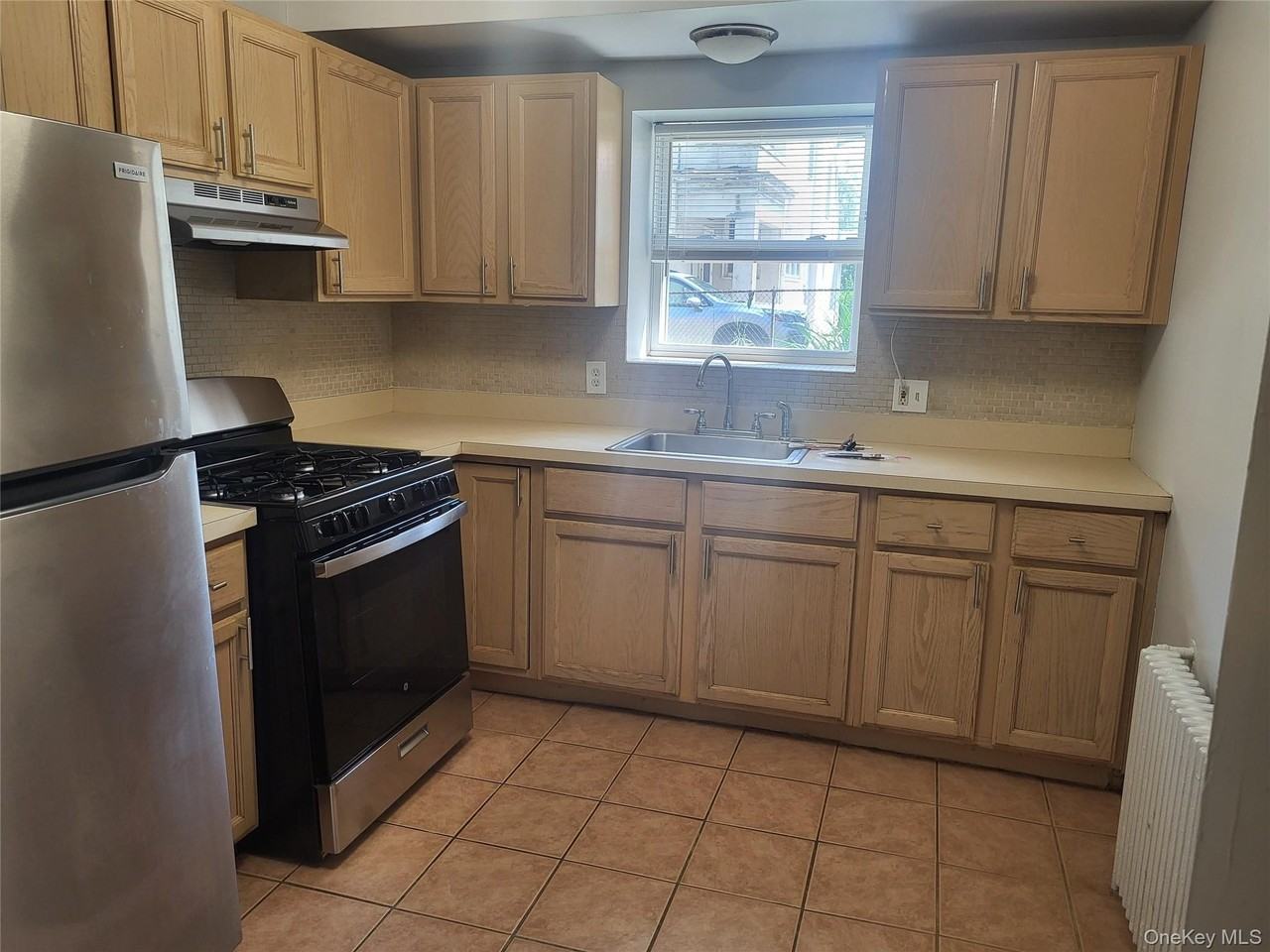 28 Primrose Ave #3 - Photo 2 of 9
