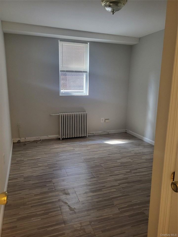 28 Primrose Ave #3 - Photo 4 of 9