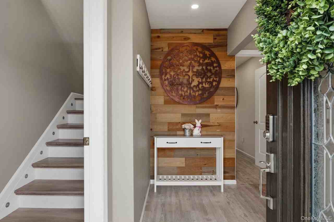 251 Arthur St - Photo 6 of 26