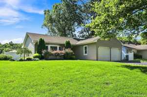 featured image of 8 Marlan Ct