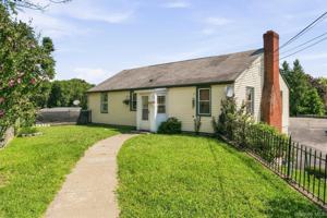 featured image of 36 Old Indian Rd #2