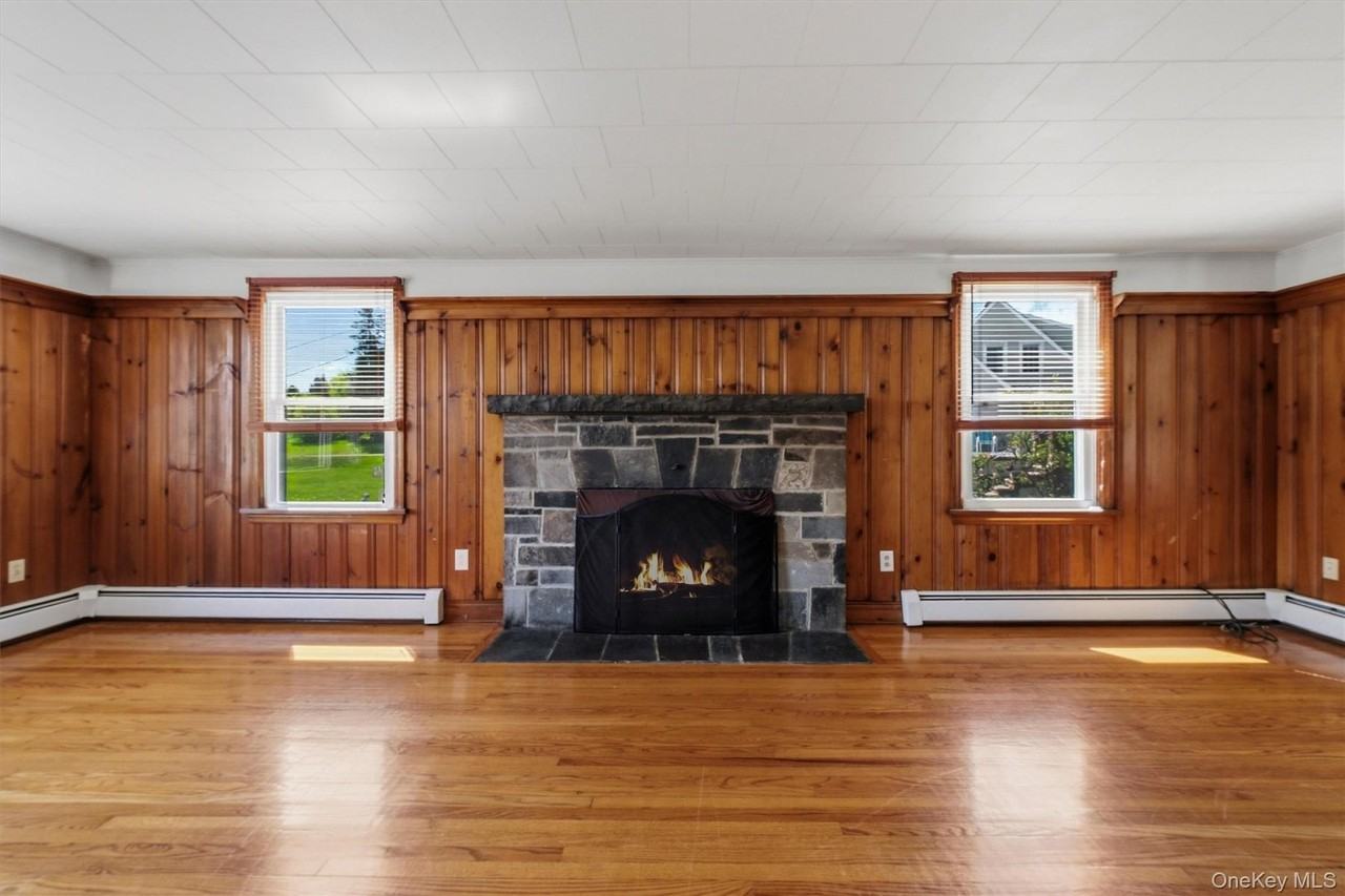 36 Old Indian Rd #2 - Photo 4 of 19