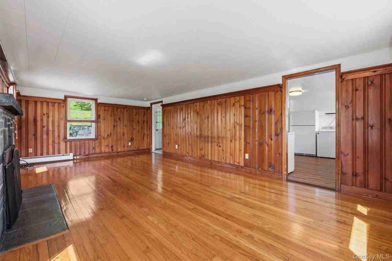 36 Old Indian Rd #2 - Photo 5 of 19