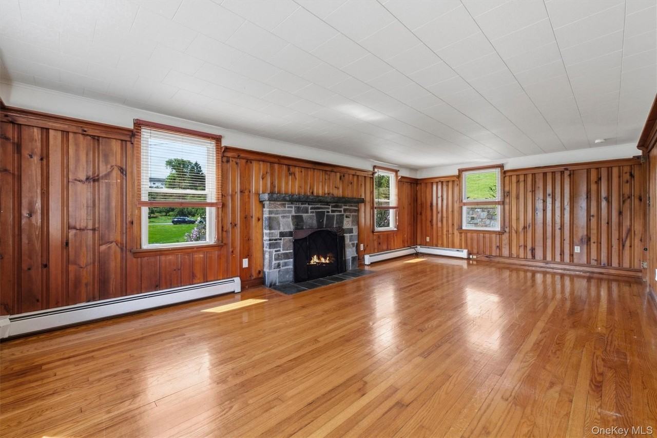 36 Old Indian Rd #2 - Photo 6 of 19