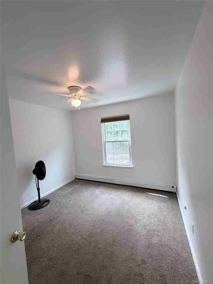 20 Lexington Hl #4 - Photo 6 of 10