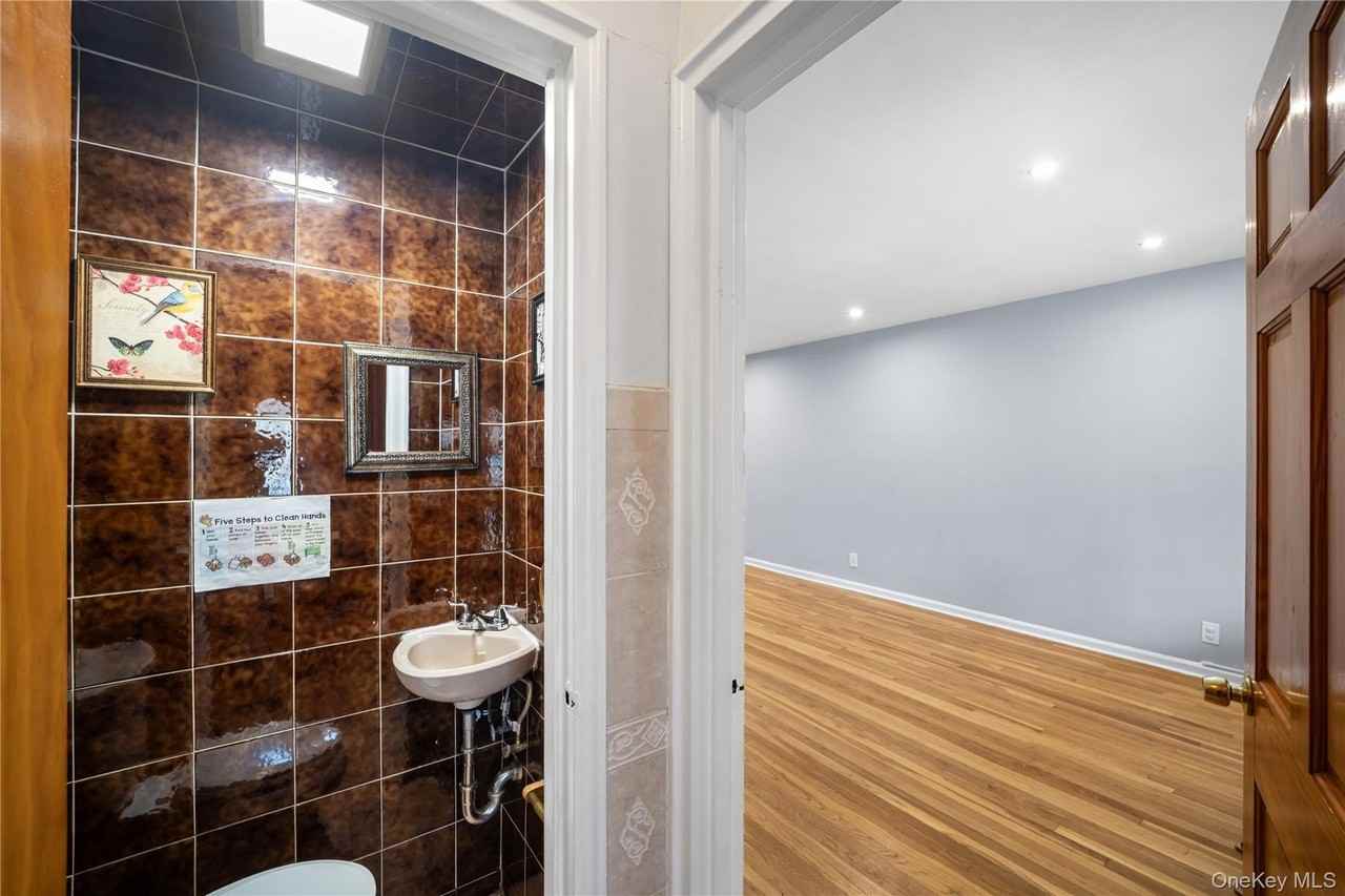 4225 Wilder Ave - Photo 2 of 20