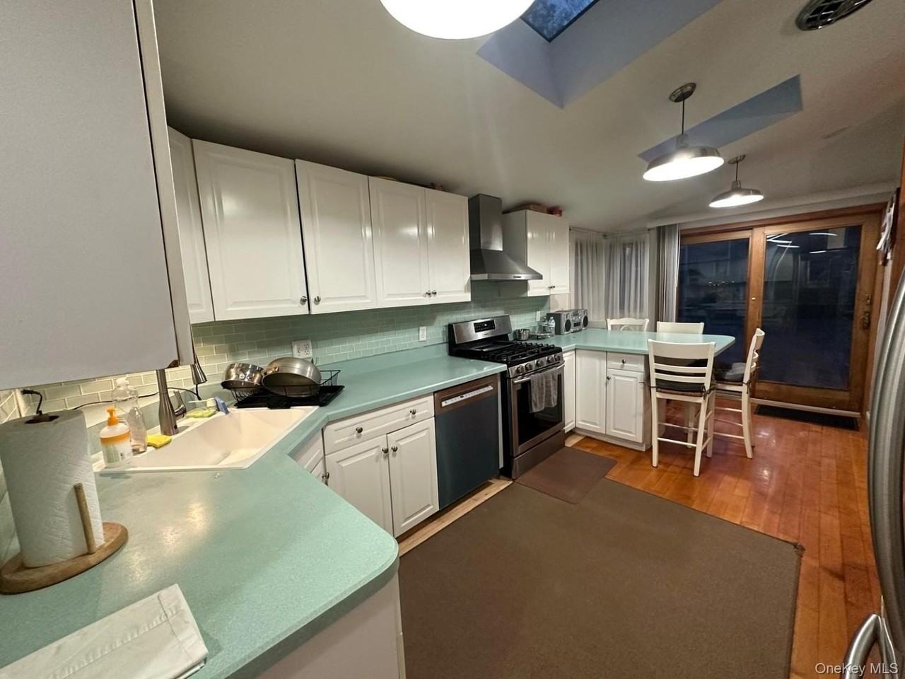 43 Tephanic Ave - Photo 4 of 12